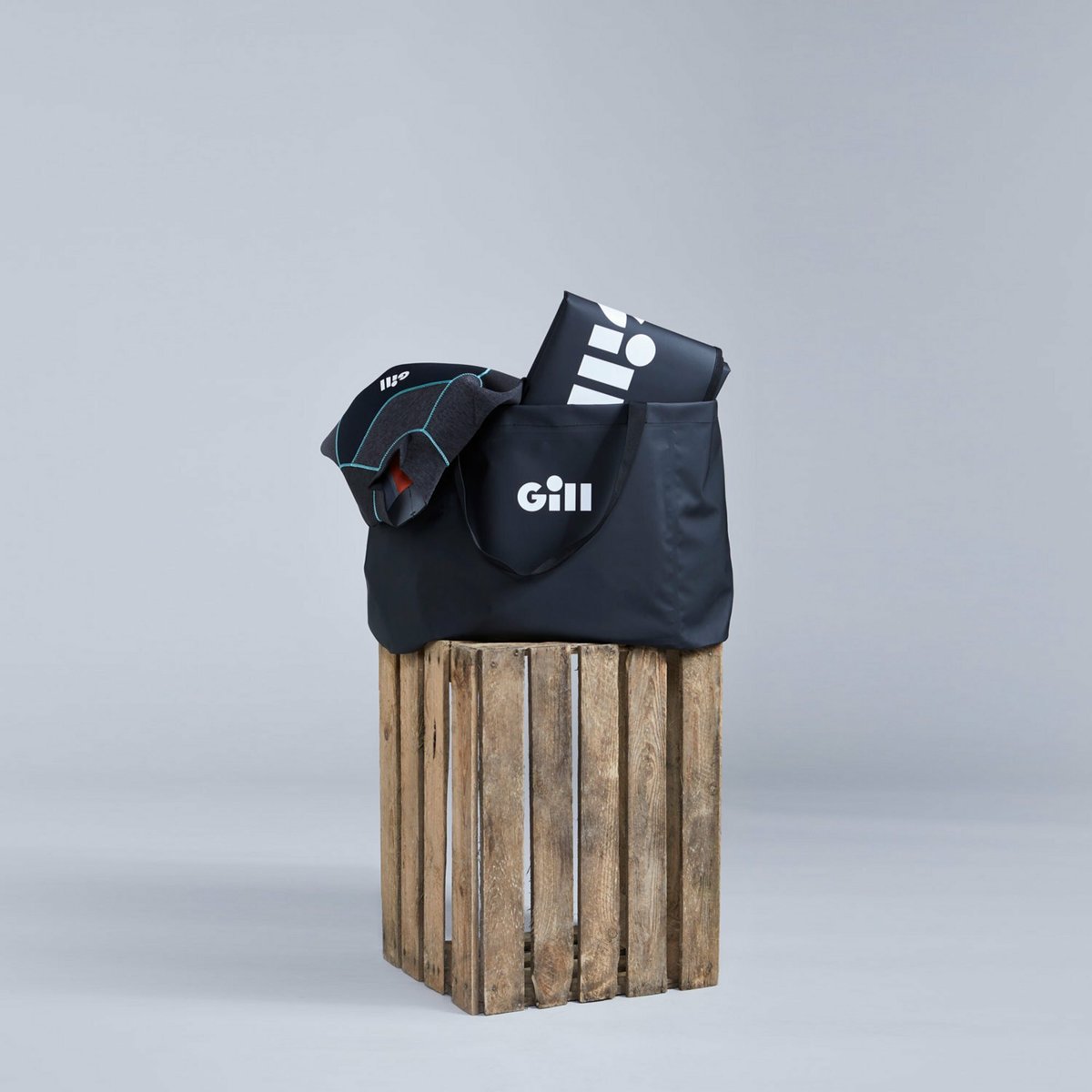 Gill Changing Mat and Wet tas