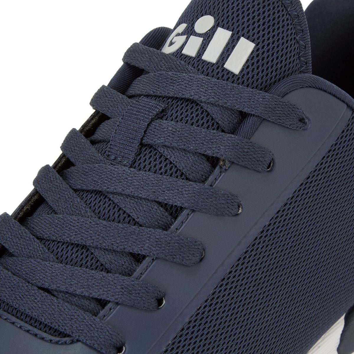 Gill Savona Trainer 42